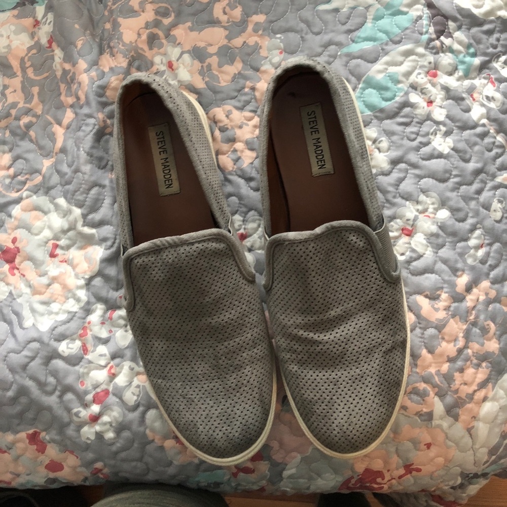 Steve Madden slip ons
